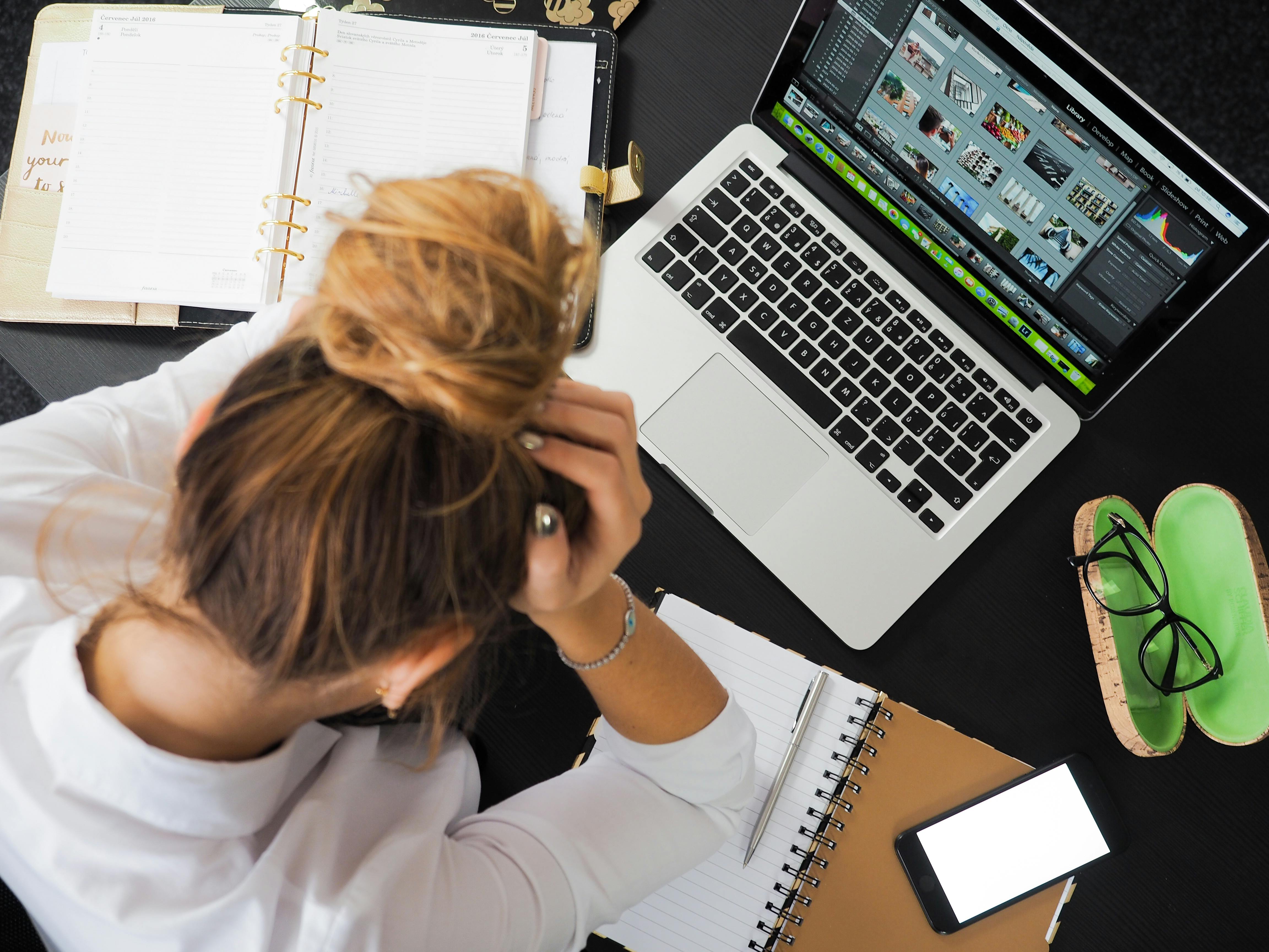 5 señales de que tu negocio necesita un sitio web con mantenimiento incluido.